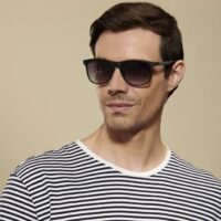 VINCENT CHASE EYEWEAR By Lenskart | Full Rim Wayfarer Branded Latest and Stylish Sunglasses | Polarized and 100% UV Protected | Men & Women | Large | VC S11113 (Color:-Black/Lens Blue)-Pack of 1 - Image 3