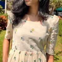 look stylish and walk in comfort with our Midi with stylish puff slavees set perfect for your wardrobe - Image 2