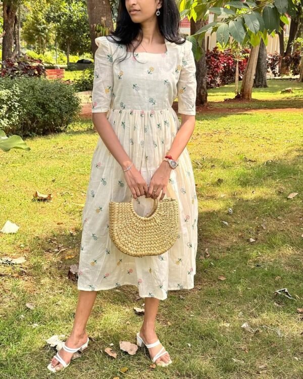look stylish and walk in comfort with our Midi with stylish puff slavees set perfect for your wardrobe